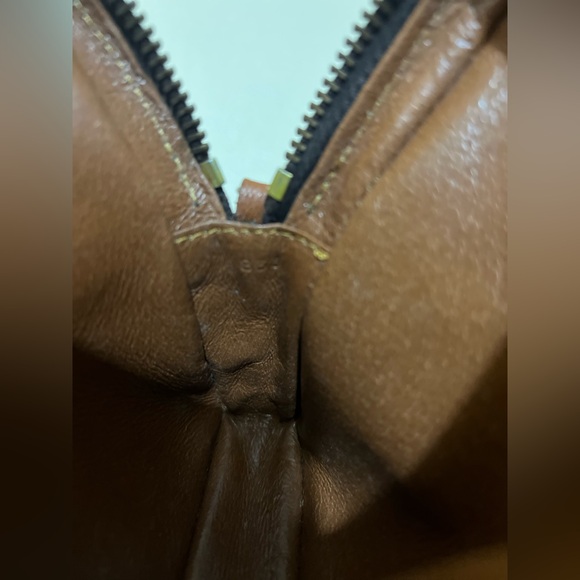 Louis Vuitton Monogram Mini Danube - Picture 10 of 12